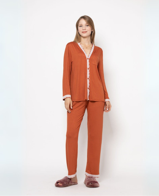 Pyjama en Coton et Dentelle