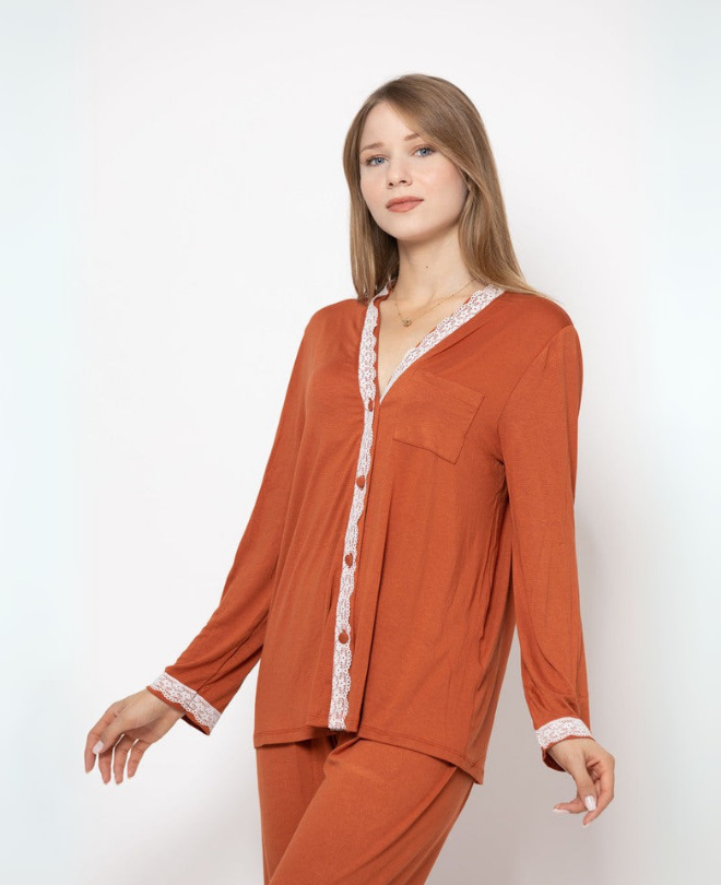 Pyjama en Coton et Dentelle