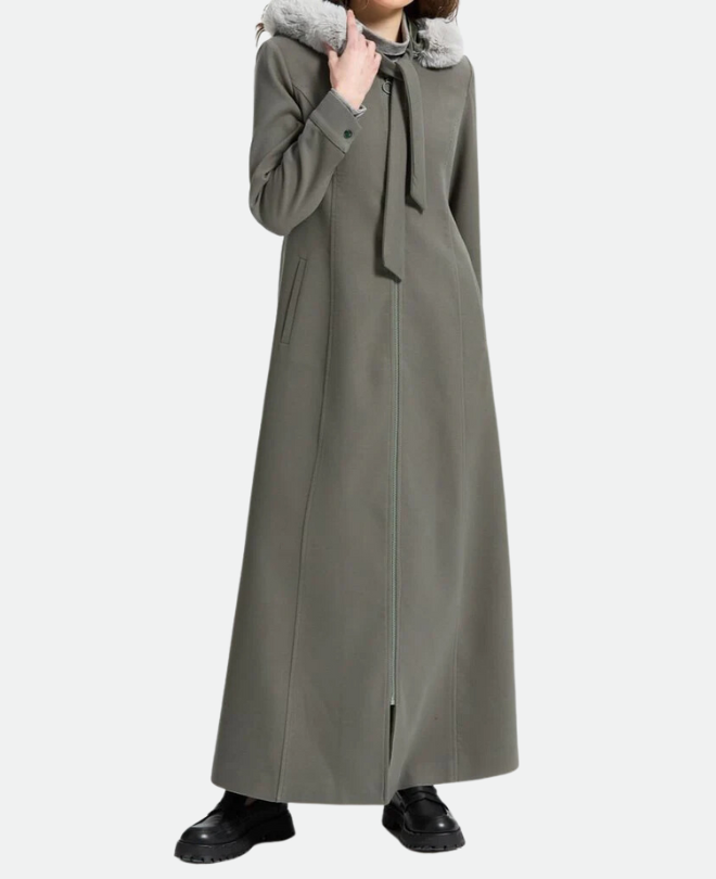 Manteau à Capuche en Fourrure