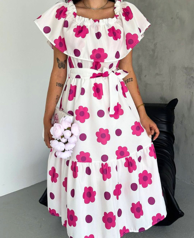 Robe aux épaules dénudées